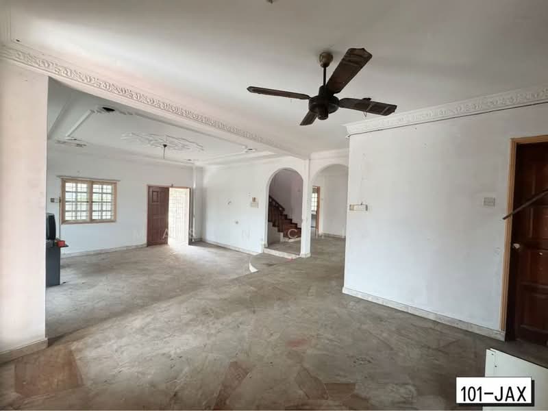 Bungalow for Sale in Taman Eng Ann (Klang) - Mason Chiah - Living Room - PropertyGuru.com.my
