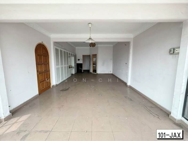 Bungalow for Sale in Taman Eng Ann (Klang) - Mason Chiah - Living Room - PropertyGuru.com.my