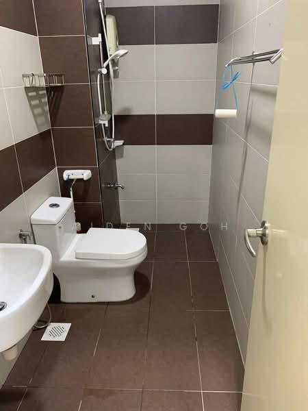 Kondominium untuk Disewa di M Condominium @ Larkin - Aiden Goh - Bathroom - PropertyGuru.com.my