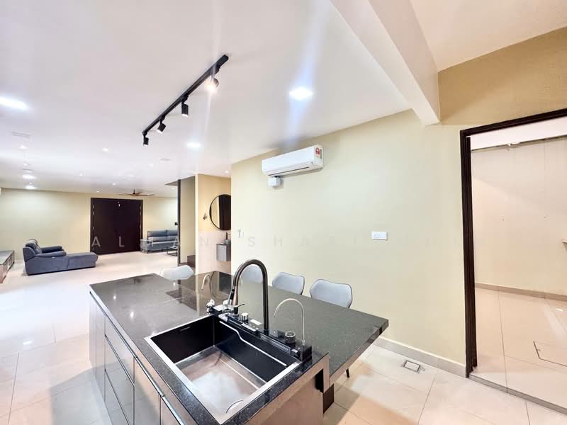 2.5-storey Terraced House for Sale in Shah Alam (Selangor) - Salman Sharifudin - Living Room - PropertyGuru.com.my