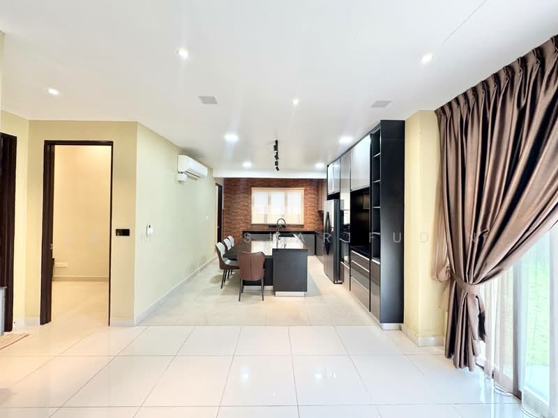 2.5-storey Terraced House for Sale in Shah Alam (Selangor) - Salman Sharifudin - Kitchen - PropertyGuru.com.my