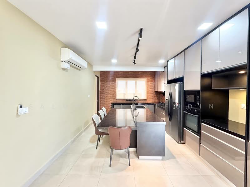 2.5-storey Terraced House for Sale in Shah Alam (Selangor) - Salman Sharifudin - Kitchen - PropertyGuru.com.my