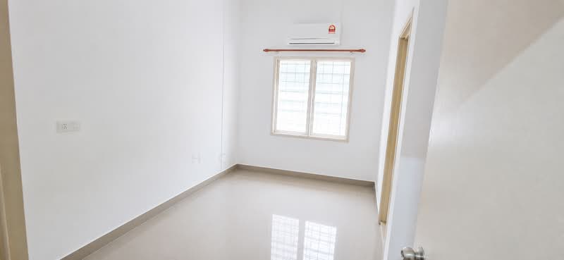 Rumah Teres 2-Tingkat untuk Dijual di Seksyen 32, Kemuning Green Ville (Shah Alam) - Hor Yan - PropertyGuru.com.my