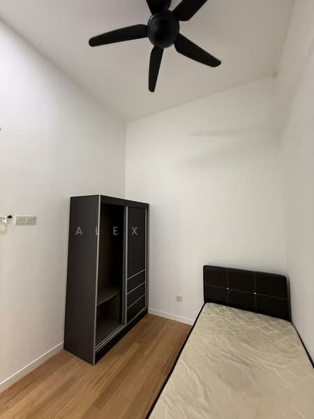 Kondominium untuk Dijual di Waltz Residences - Alex Chin - Bedroom - PropertyGuru.com.my