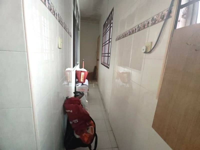 1-storey Terraced House for Sale in Taman Nusa Jaya Mas (Iskandar Puteri (Nusajaya)) - Karl Lim - Corridor - PropertyGuru.com.my