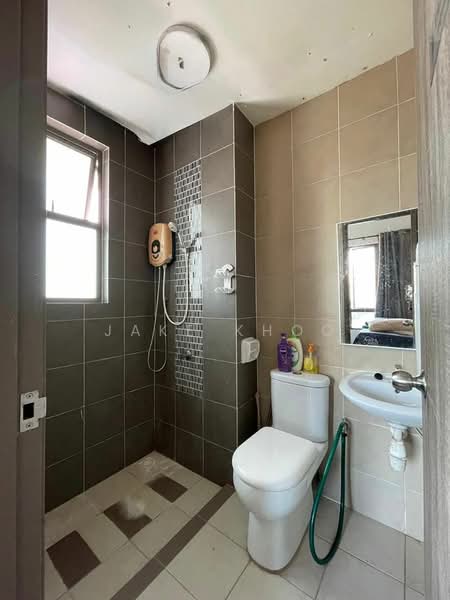 Condominium for Sale at Tree Sparina - Jake Khoo - Bathroom - PropertyGuru.com.my