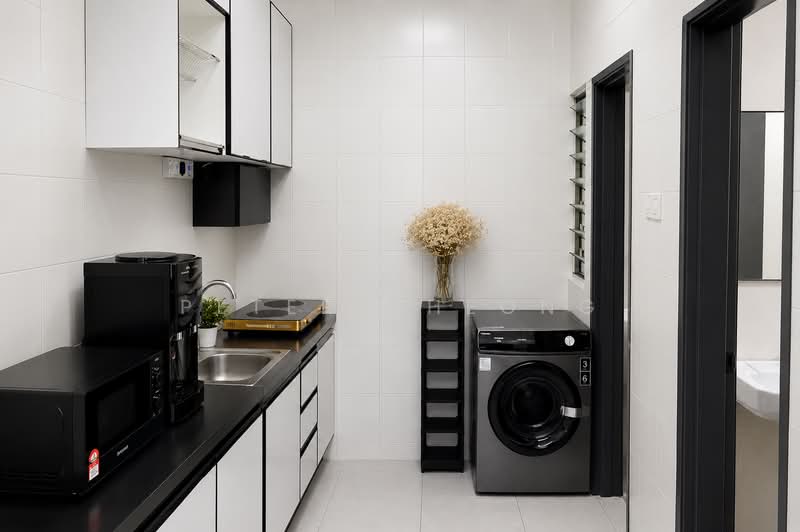 Service Residence for Rent at Serviced Residence @ Casa Tiara - Peter Cheong - Kitchen - PropertyGuru.com.my
