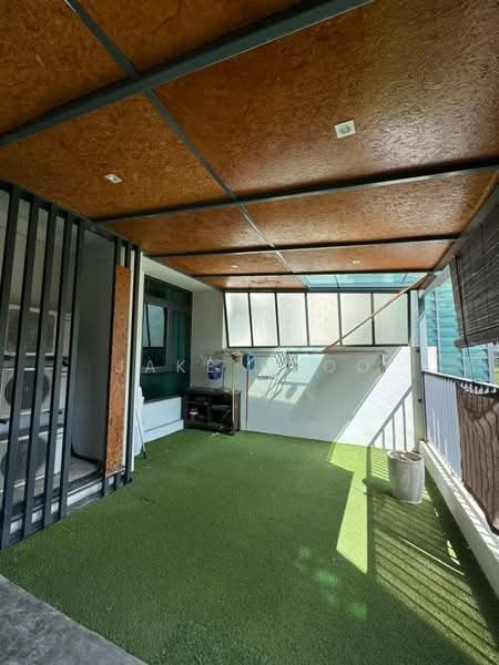 Kondominium untuk Disewa di The Light Collection III - Jake Khoo - Balcony - PropertyGuru.com.my
