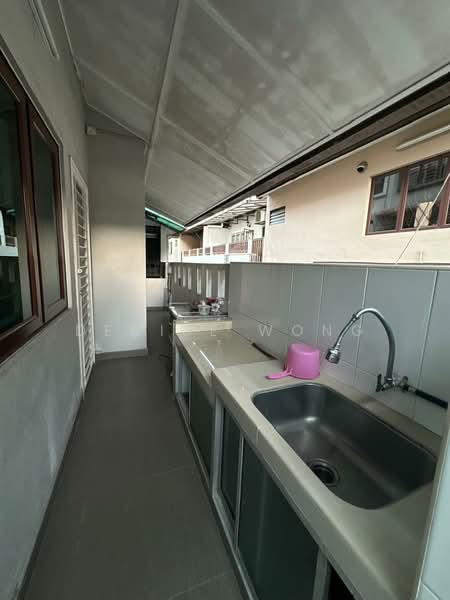 2.5-storey Terraced House for Sale in Sunway Spk (Kuala Lumpur) - Denise Wong - Kitchen - PropertyGuru.com.my