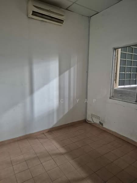 Factory for Rent in Taman Industri Alam Jaya (Puncak Alam) - Eric Yap - Interior - PropertyGuru.com.my