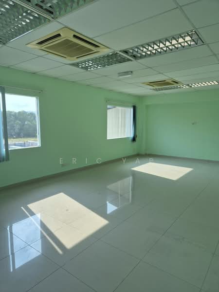 Factory for Rent in Taman Industri Alam Jaya (Puncak Alam) - Eric Yap - Interior - PropertyGuru.com.my