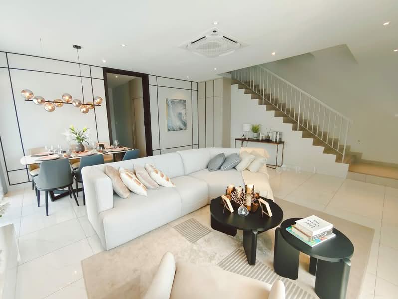 Rumah Teres 2 Tingkat untuk Dijual di Jeram (Selangor) - Kamsol Mascuri - Living Room - PropertyGuru.com.my