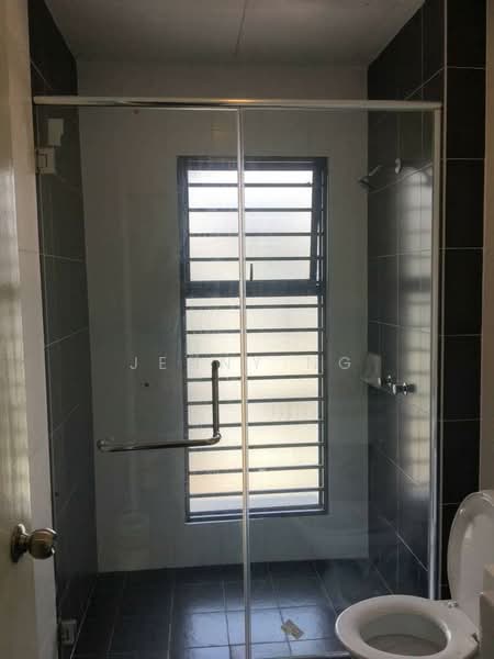 2.5-storey Terraced House for Sale in Puchong (Selangor) - Jenny Ng - Bathroom - PropertyGuru.com.my