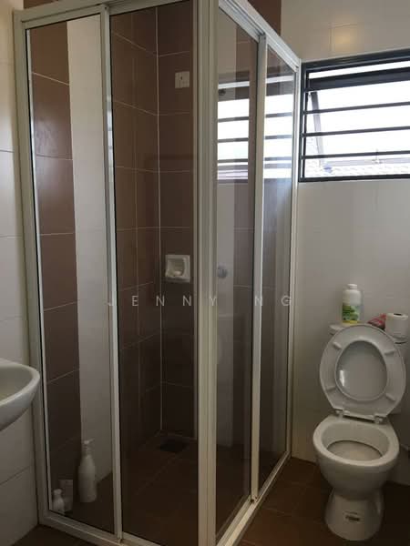 2.5-storey Terraced House for Sale in Puchong (Selangor) - Jenny Ng - Bathroom - PropertyGuru.com.my