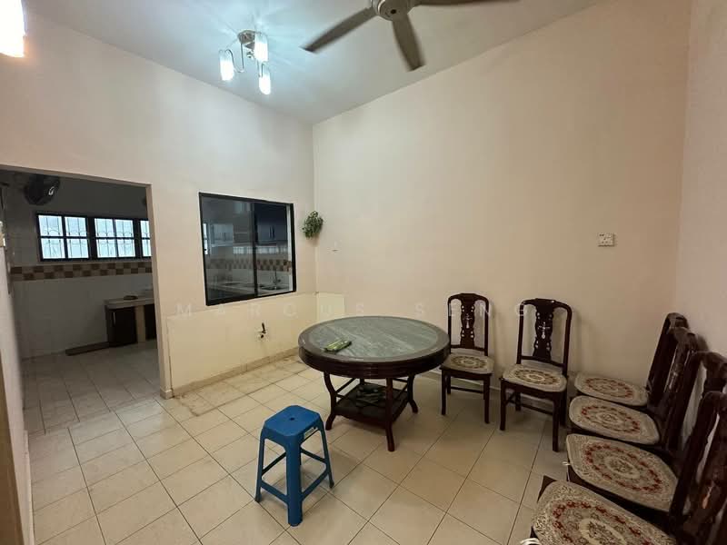 2-storey Terraced House for Sale in Taman Ipoh Timur (Ipoh) - Marcus Seng - Dining Room - PropertyGuru.com.my