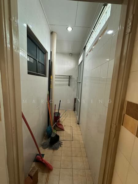 2-storey Terraced House for Sale in Taman Ipoh Timur (Ipoh) - Marcus Seng - Corridor - PropertyGuru.com.my