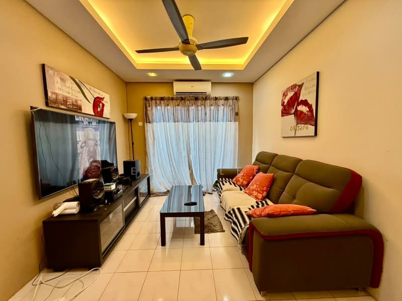 Pangsapuri untuk Dijual di Vista Pinggiran Apartment - Eddy Lee - Living Room - PropertyGuru.com.my