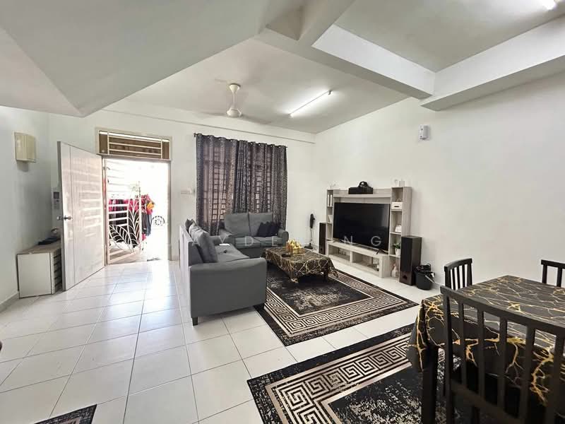 2-storey Terraced House for Sale in Kangkar Pulai (Skudai) - Jayden Ng - Living Room - PropertyGuru.com.my
