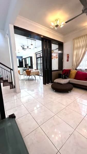 2-storey Terraced House for Sale in Taman Pelangi Indah (Ulu Tiram) - Karl Lim - Living Room - PropertyGuru.com.my