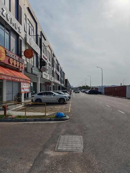 Kedai untuk Disewa di Austin Crest (Johor Bahru) - UV Teh - Exterior - PropertyGuru.com.my