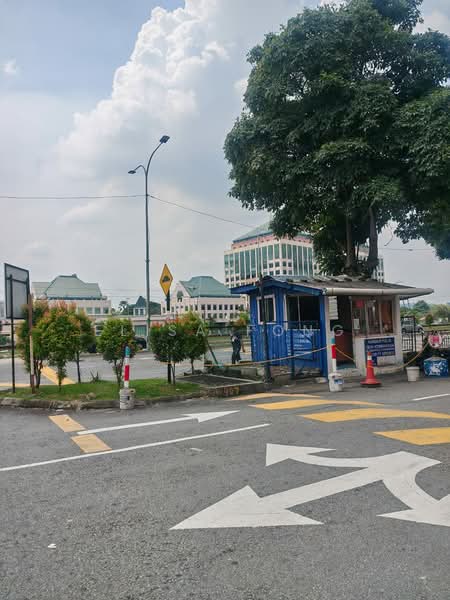 Rumah Flat untuk Dijual di Taman Serdang Perdana - Elisa Fong - Exterior - PropertyGuru.com.my
