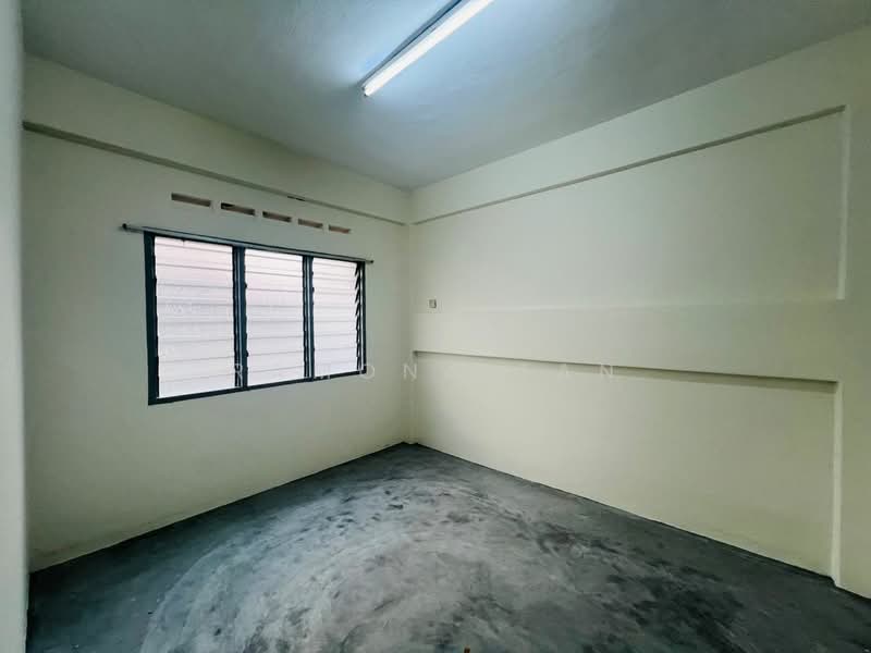 Rumah Flat untuk Dijual di Rumah Pangsa Aunler - Ramona Tan - Interior - PropertyGuru.com.my