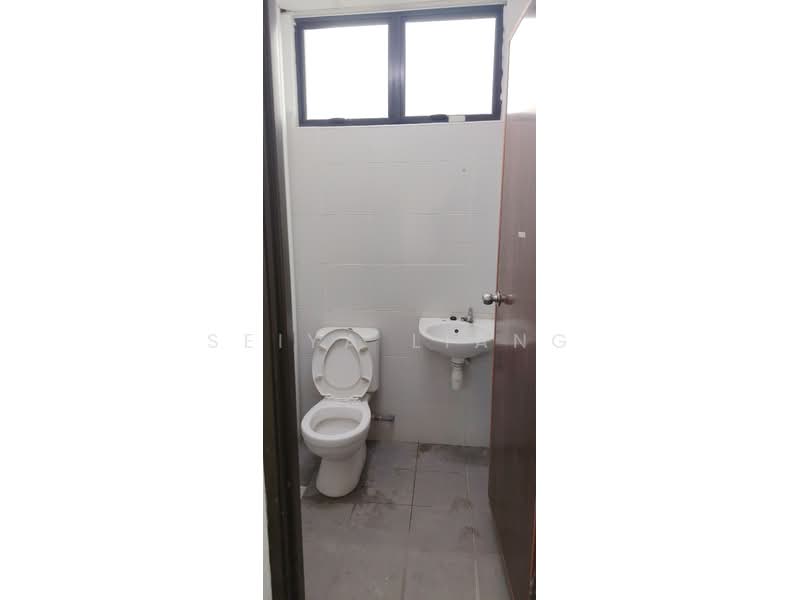 Kedai untuk Disewa di Bandar Cemerlang (Ulu Tiram) - Seiya Liang - PropertyGuru.com.my