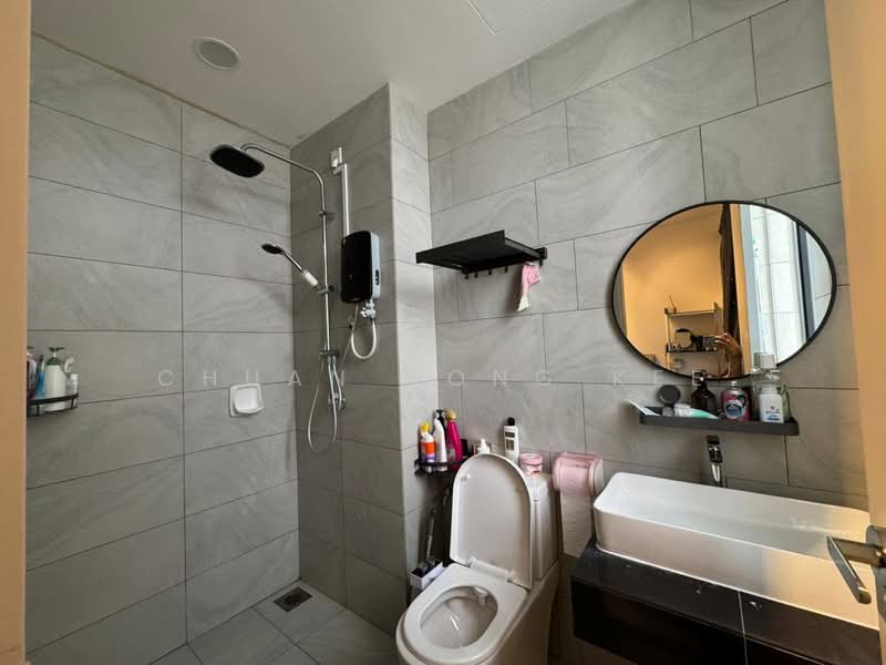 Servis Apartment untuk Dijual di Sky Trees - Chuan Hong Kee - Bathroom - PropertyGuru.com.my