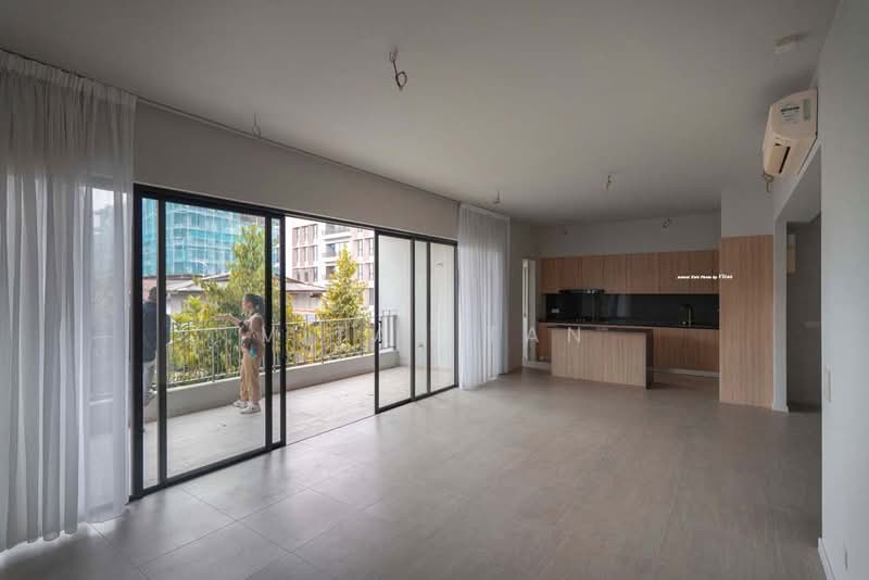Condominium for Sale at Utamara Boutique Residences - Vitas Tan - Balcony - PropertyGuru.com.my