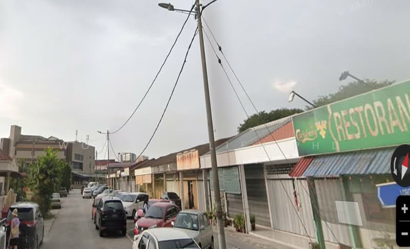 1-storey Terraced House for Sale in Klang (Selangor) - Wong Ye Lien PhD - Exterior - PropertyGuru.com.my