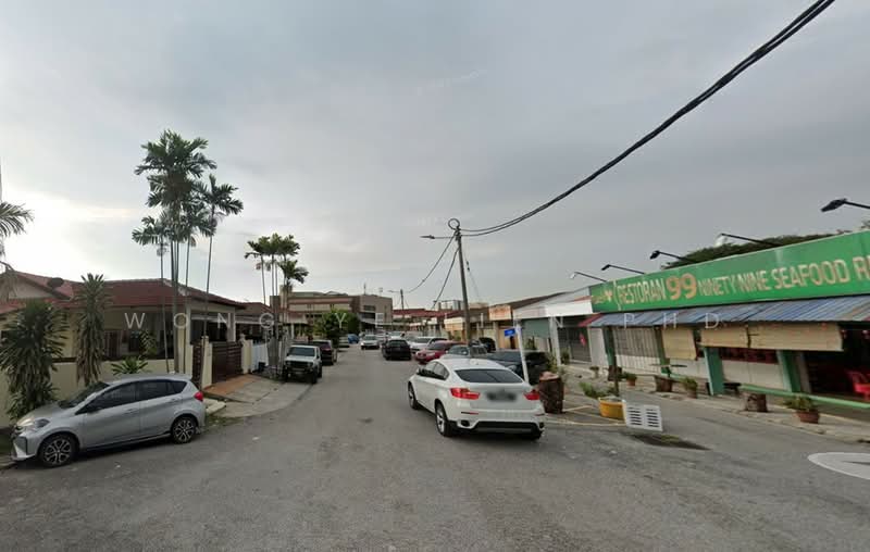 1-storey Terraced House for Sale in Klang (Selangor) - Wong Ye Lien PhD - Exterior - PropertyGuru.com.my