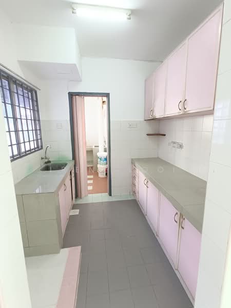 Apartment for Rent at Taman Puncak Kinrara - Irene Looi - Kitchen - PropertyGuru.com.my
