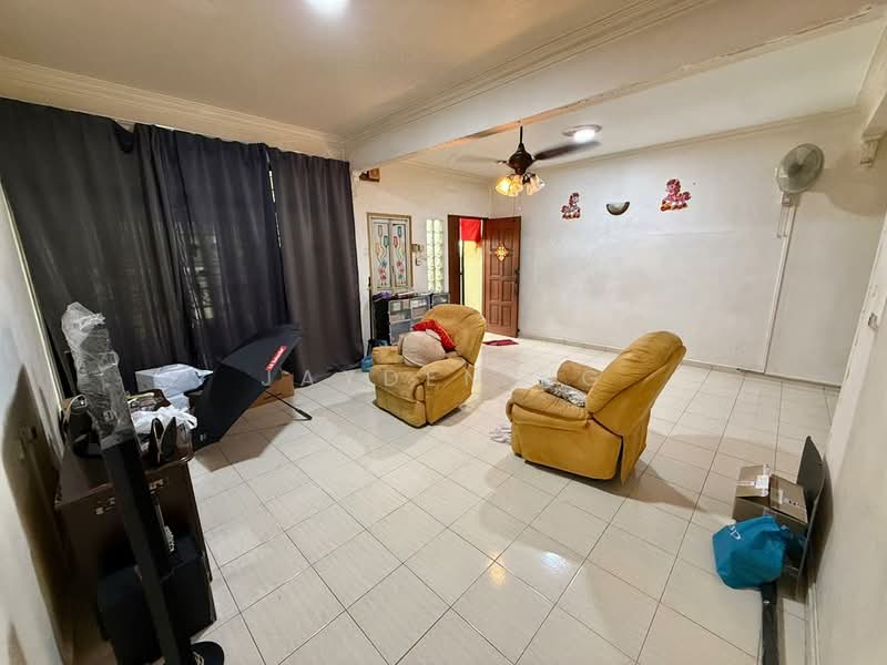 2-storey Terraced House for Sale in Taman Desa Cemerlang (Ulu Tiram) - Jayden Ng - Living Room - PropertyGuru.com.my