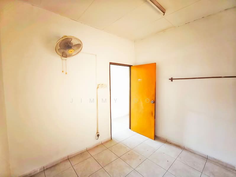 Flat for Sale at Stulang Laut - Jimmy Ooi - Interior - PropertyGuru.com.my