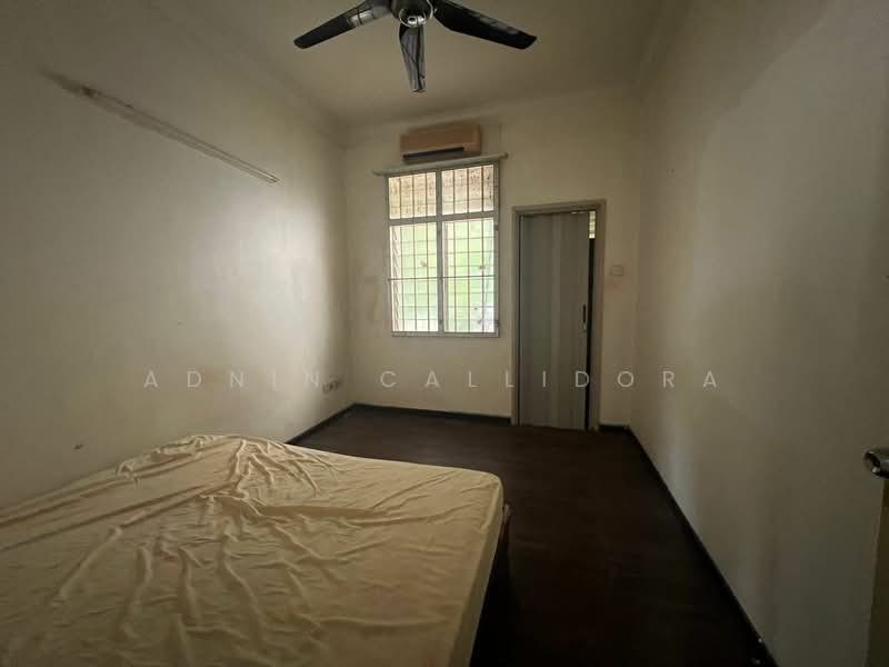 Rumah Teres 2 Tingkat untuk Disewa di Gelugor (Penang) - Adnin Callidora - Bedroom - PropertyGuru.com.my