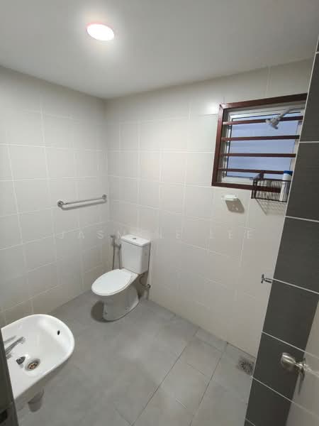 2-storey Terraced House for Rent in Kuala Selangor (Selangor) - Jasmine Lee - Bathroom - PropertyGuru.com.my