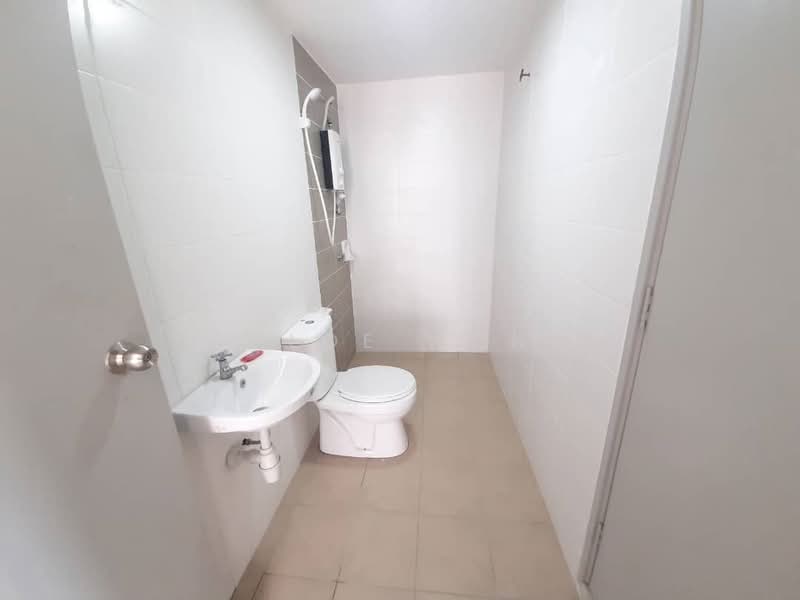 Semi-Detached House for Sale in Bandar Tasik Kesuma (Beranang) - Chloe Wong - PropertyGuru.com.my