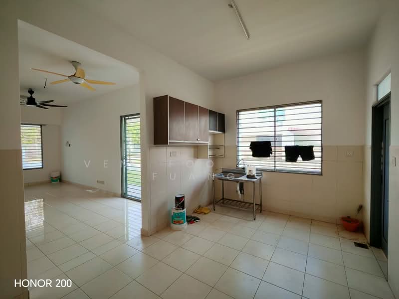 2-storey Terraced House for Rent in Setia Alam (Selangor) - Veni Foo Yoke Fuang - Kitchen - PropertyGuru.com.my
