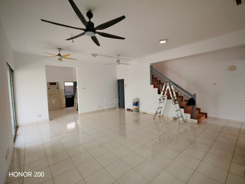 2-storey Terraced House for Rent in Setia Alam (Selangor) - Veni Foo Yoke Fuang - Living Room - PropertyGuru.com.my
