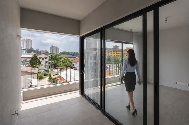 Condominium for Sale at Utamara Boutique Residences - Vitas Tan - Balcony - PropertyGuru.com.my