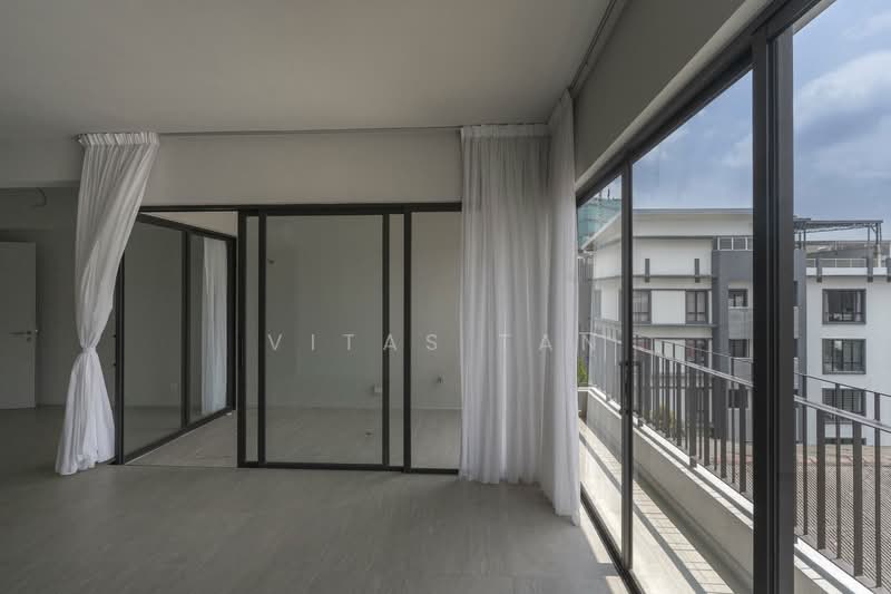 Condominium for Sale at Utamara Boutique Residences - Vitas Tan - Balcony - PropertyGuru.com.my