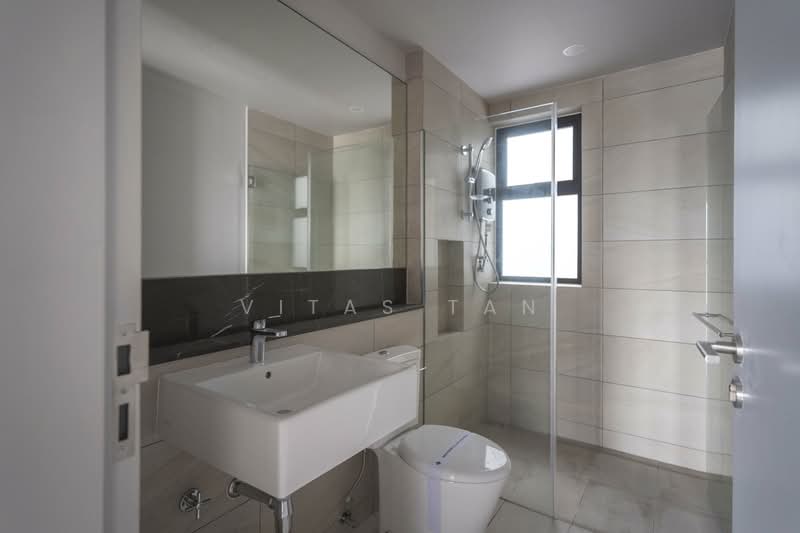 Condominium for Sale at Utamara Boutique Residences - Vitas Tan - Bathroom - PropertyGuru.com.my