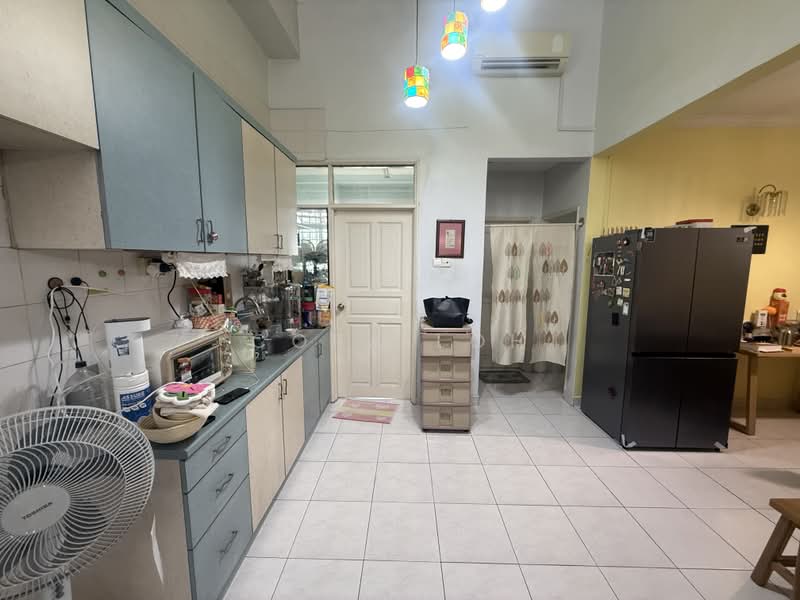 1.5-storey Terraced House for Sale in Taman Molek (Johor Bahru) - Cora Loh - PropertyGuru.com.my