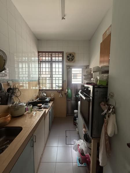 1.5-storey Terraced House for Sale in Taman Molek (Johor Bahru) - Cora Loh - PropertyGuru.com.my