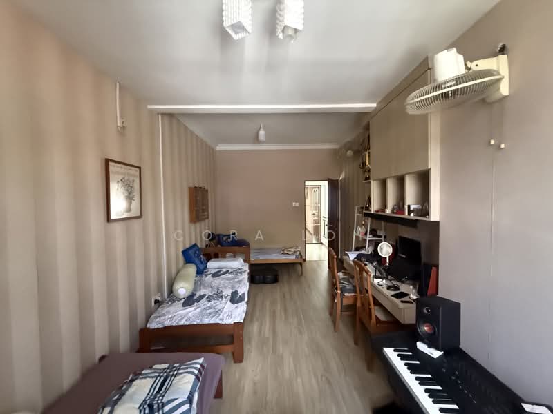 1.5-storey Terraced House for Sale in Taman Molek (Johor Bahru) - Cora Loh - PropertyGuru.com.my