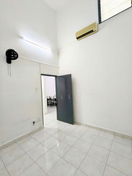 Rumah Teres 1 Tingkat untuk Disewa di Taman Mount Austin (Tebrau) - Michelle Tey - PropertyGuru.com.my