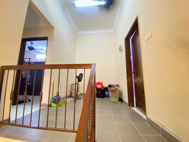2-storey Terraced House for Sale in Taman Lestari Putra (Seri Kembangan) - Azli Ibrahim - Interior - PropertyGuru.com.my