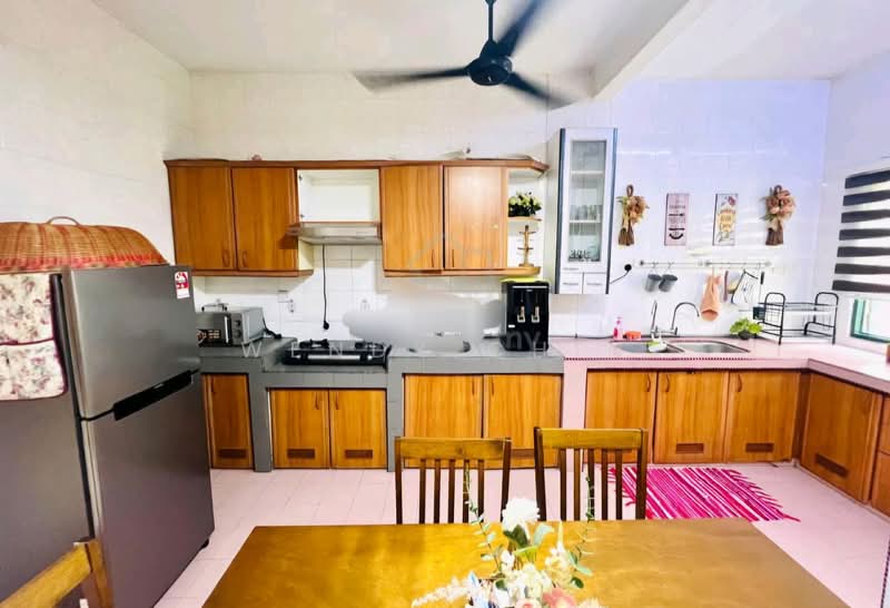 2-storey Terraced House for Sale in TAMAN PUCHONG UTAMA (Puchong) - Wendy Chin - Kitchen - PropertyGuru.com.my