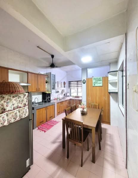 2-storey Terraced House for Sale in TAMAN PUCHONG UTAMA (Puchong) - Wendy Chin - Kitchen - PropertyGuru.com.my