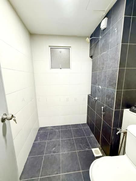 Apartment for Sale at D'Cerrum Apartment - Azli Ibrahim - Bathroom - PropertyGuru.com.my